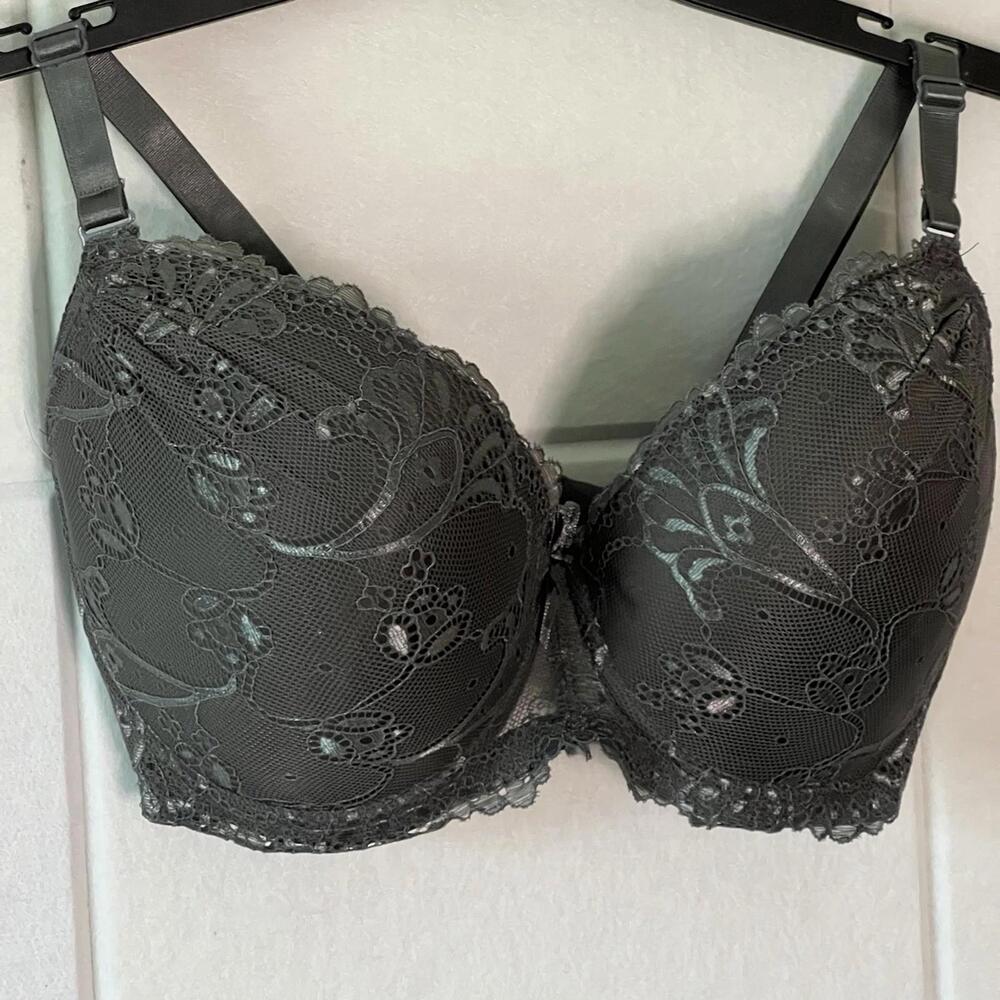 Women’s Gray Lace Underwire Bra 38DD 3 Hook Adjustable Removable Straps